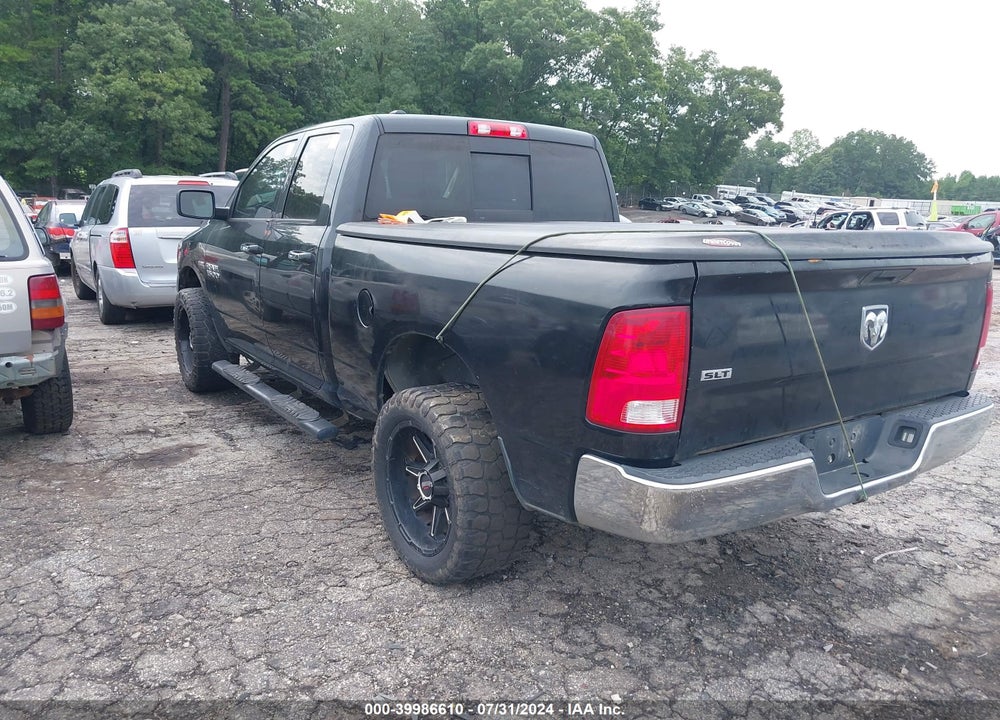2017 RAM 1500 SLT QUAD CAB 4X2 6'4 BOX VIN: 1C6RR6GT6HS661894