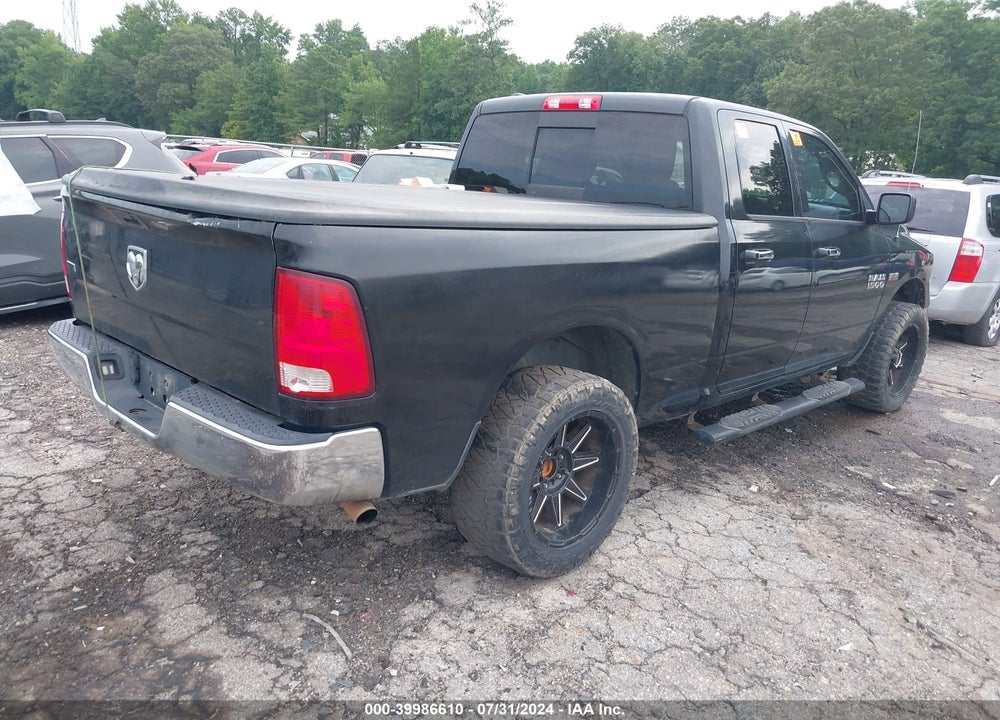 2017 RAM 1500 SLT QUAD CAB 4X2 6'4 BOX VIN: 1C6RR6GT6HS661894