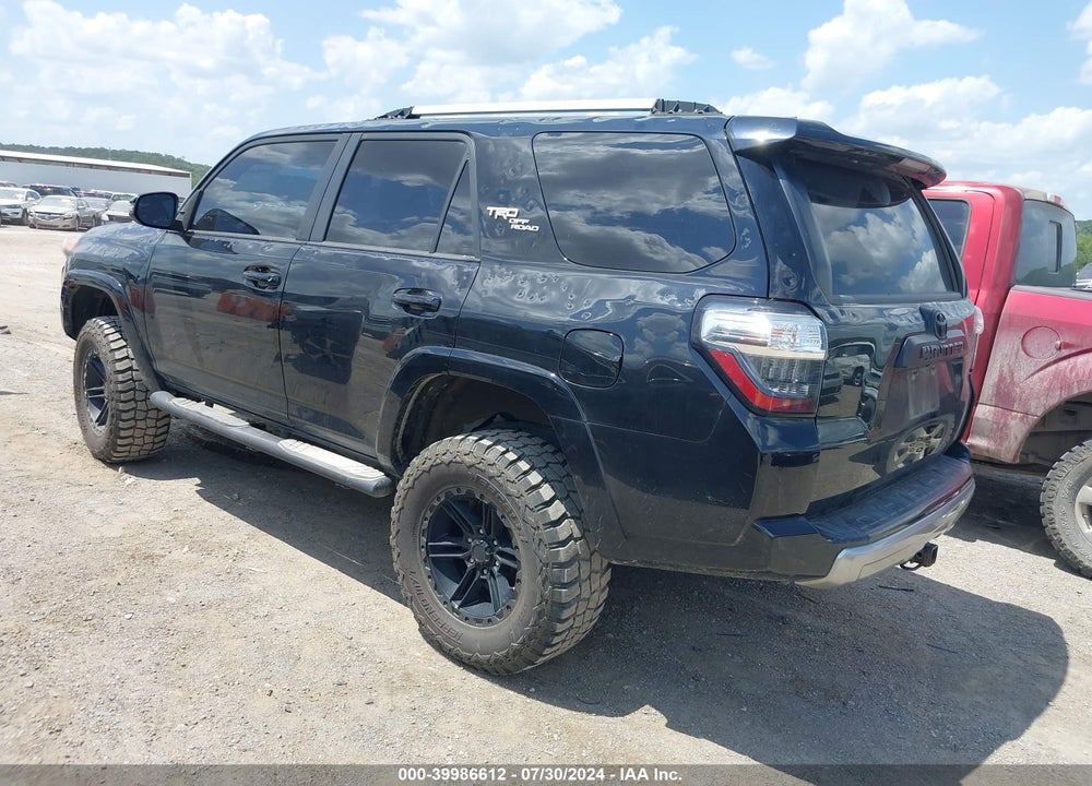 2018 TOYOTA 4RUNNER TRD OFF ROAD PREMIUM VIN: JTEBU5JR6J5523076