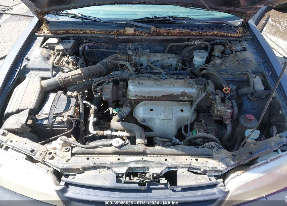 1995 HONDA ACCORD DX VIN: 1HGCD5520SA090905