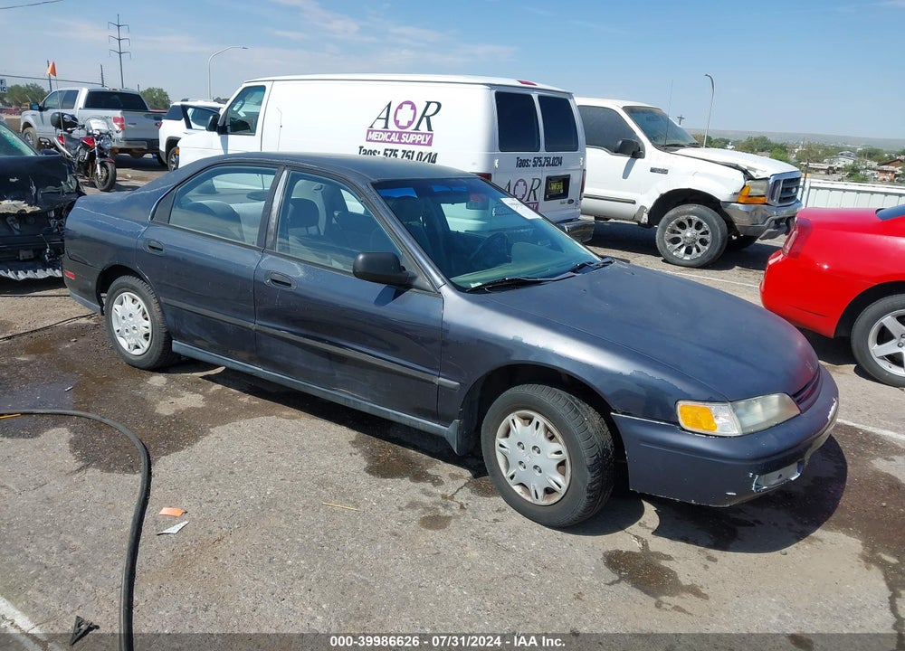 1995 HONDA ACCORD DX VIN: 1HGCD5520SA090905