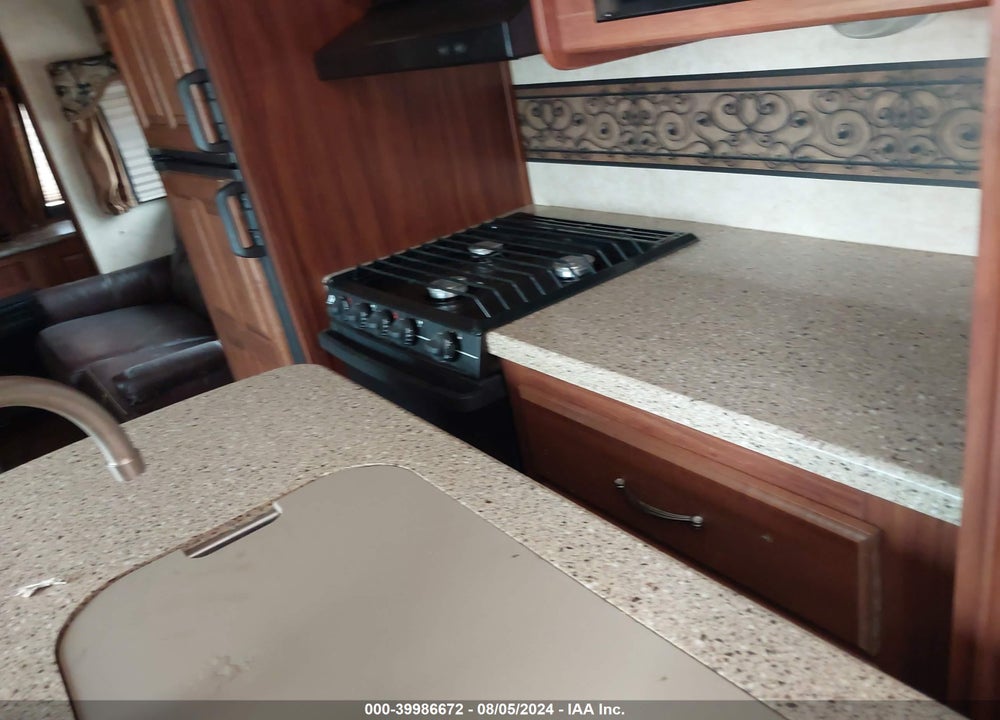 2015 COUGAR CT VIN: 4YDT33R27FV501681