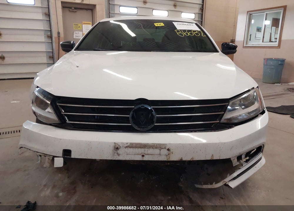 2015 VOLKSWAGEN JETTA 2.0L S VIN: 3VW2K7AJ5FM412453