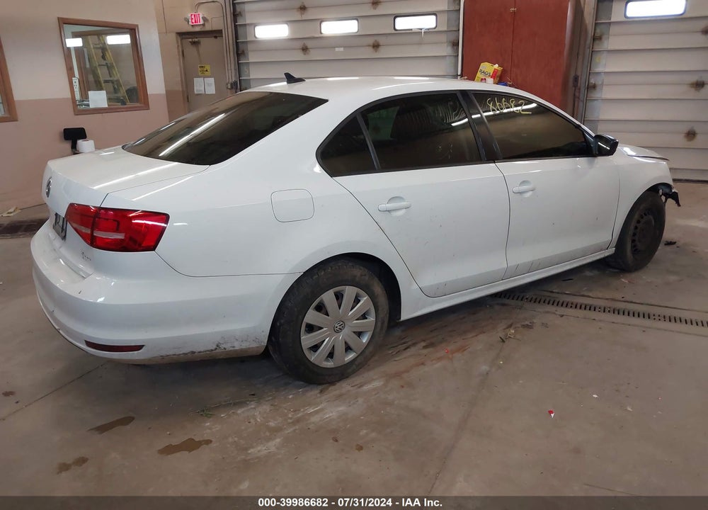 2015 VOLKSWAGEN JETTA 2.0L S VIN: 3VW2K7AJ5FM412453