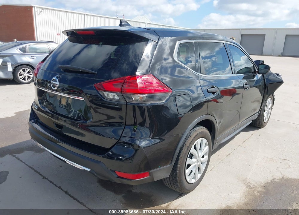 2017 NISSAN ROGUE S VIN: JN8AT2MTXHW136807