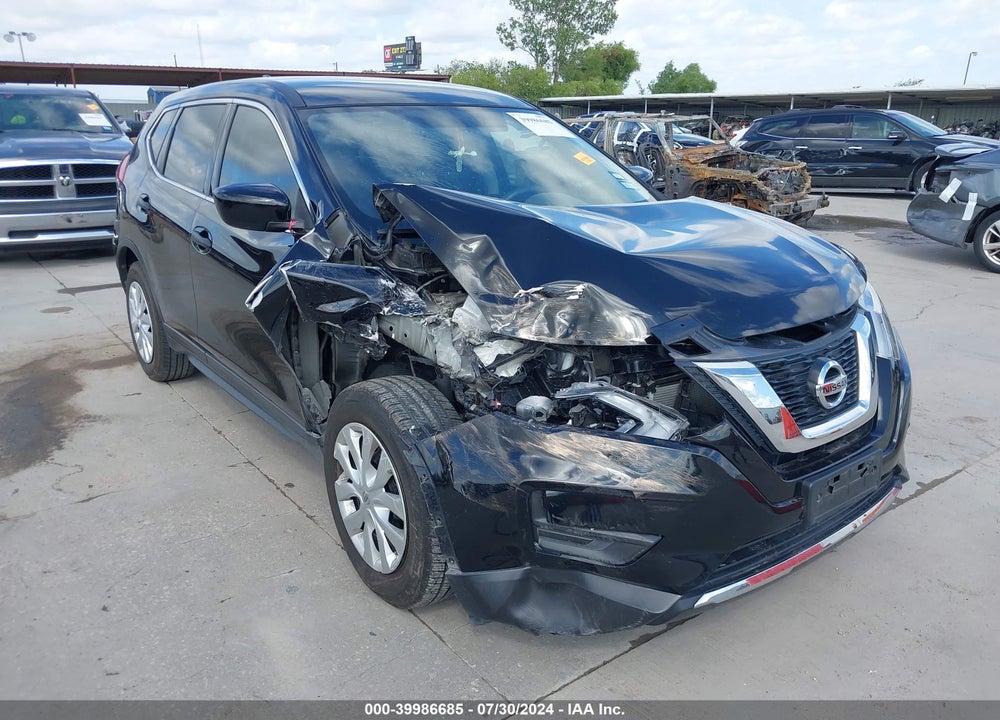 2017 NISSAN ROGUE S VIN: JN8AT2MTXHW136807