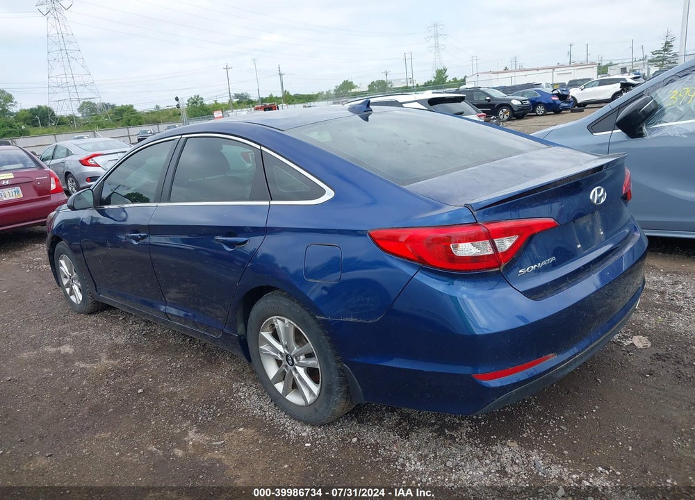 2015 HYUNDAI SONATA SE VIN: 5NPE24AF8FH227460