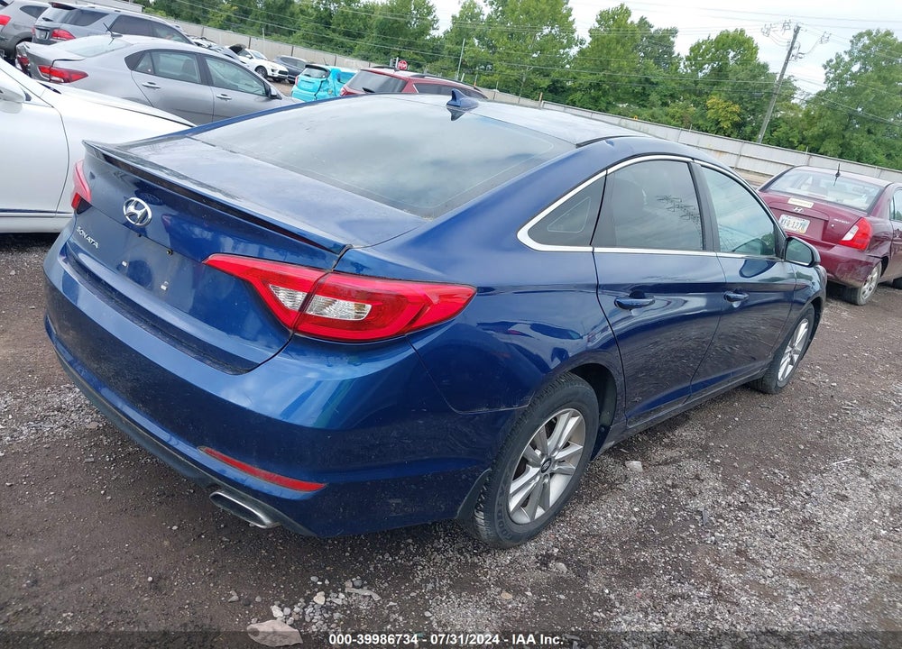 2015 HYUNDAI SONATA SE VIN: 5NPE24AF8FH227460