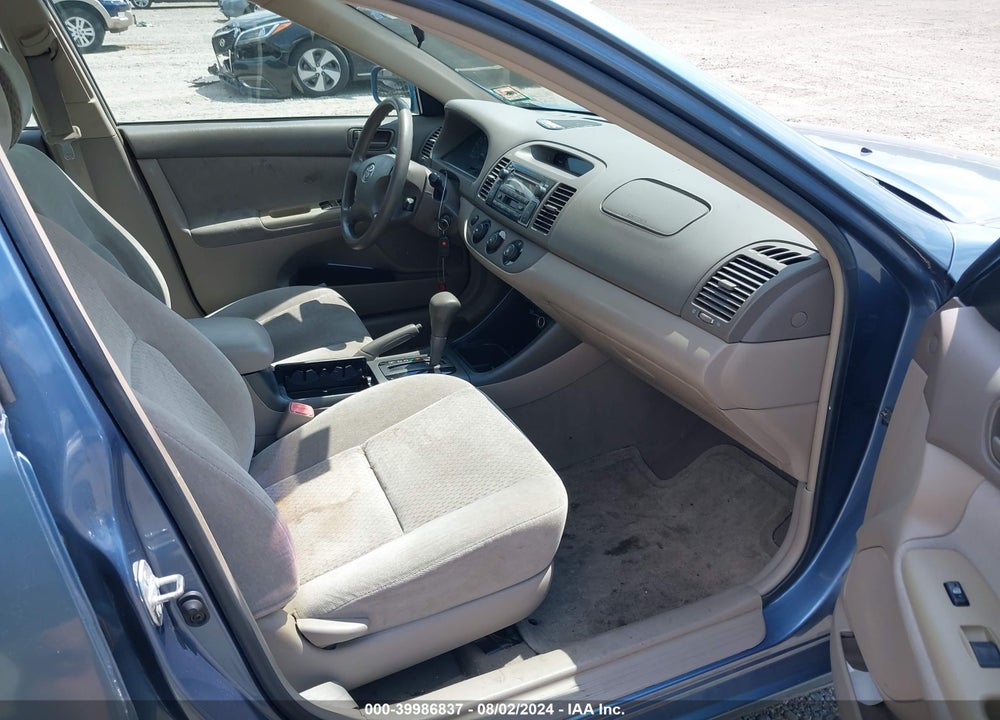 2004 TOYOTA CAMRY LE VIN: 4T1BE32K54U861081
