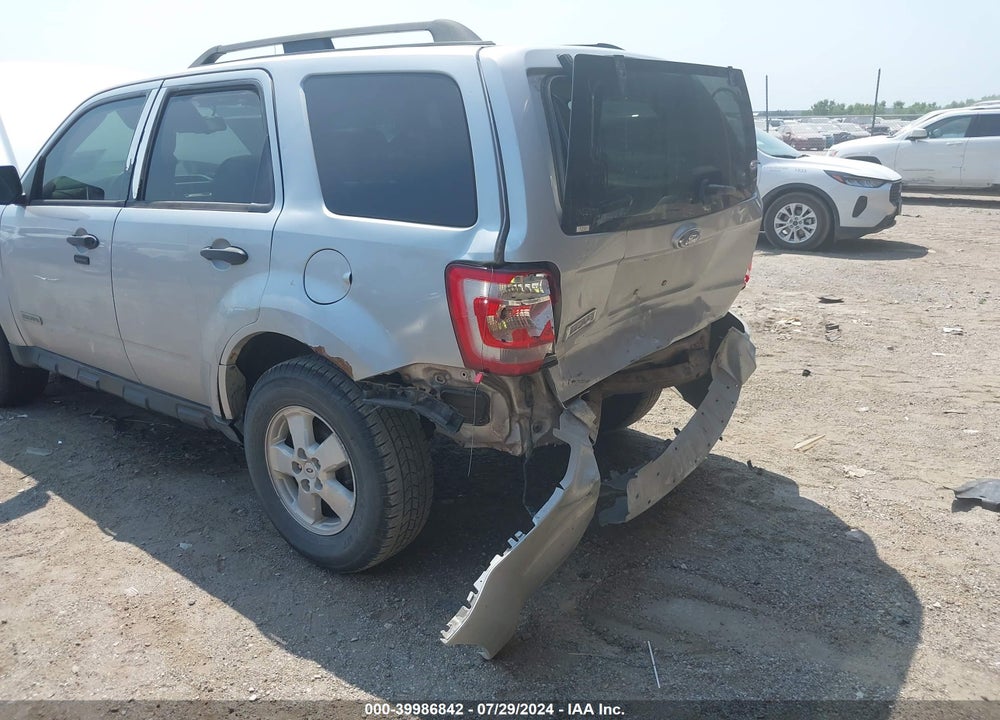 2008 FORD ESCAPE XLT VIN: 1FMCU03Z08KA21096