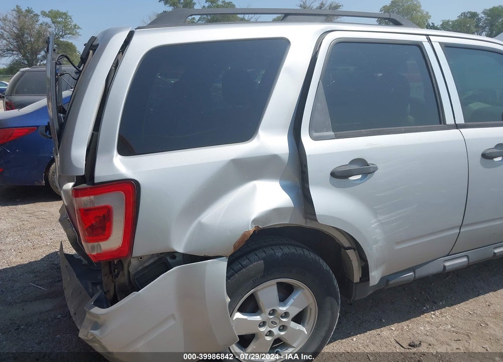 2008 FORD ESCAPE XLT VIN: 1FMCU03Z08KA21096