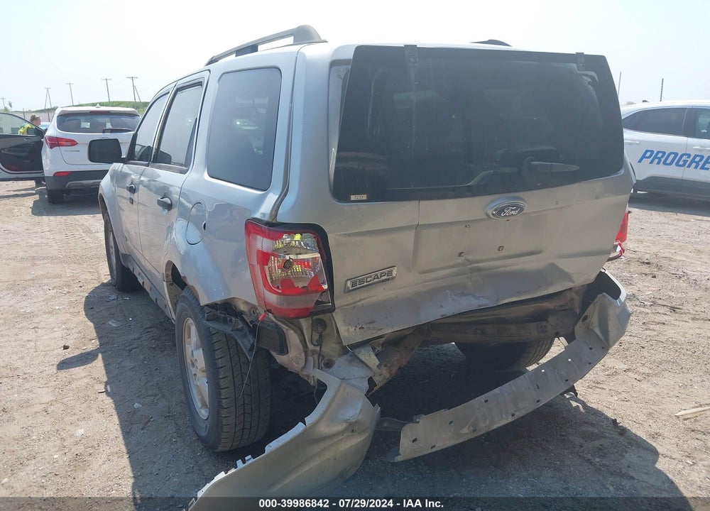 2008 FORD ESCAPE XLT VIN: 1FMCU03Z08KA21096