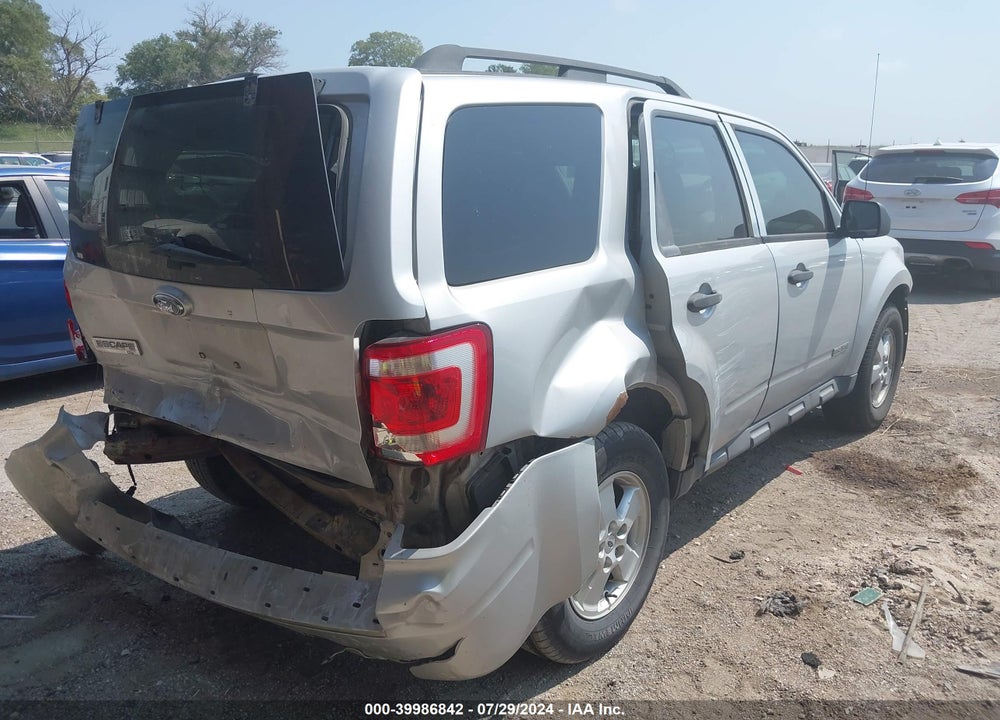 2008 FORD ESCAPE XLT VIN: 1FMCU03Z08KA21096