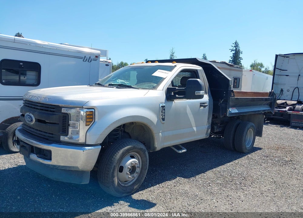 2019 FORD F-350 CHASSIS XL VIN: 1FDRF3H64KED71213