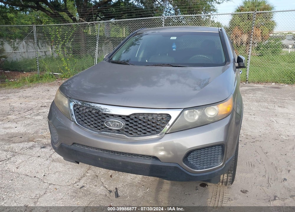 2012 KIA SORENTO LX VIN: 5XYKT4A13CG234307