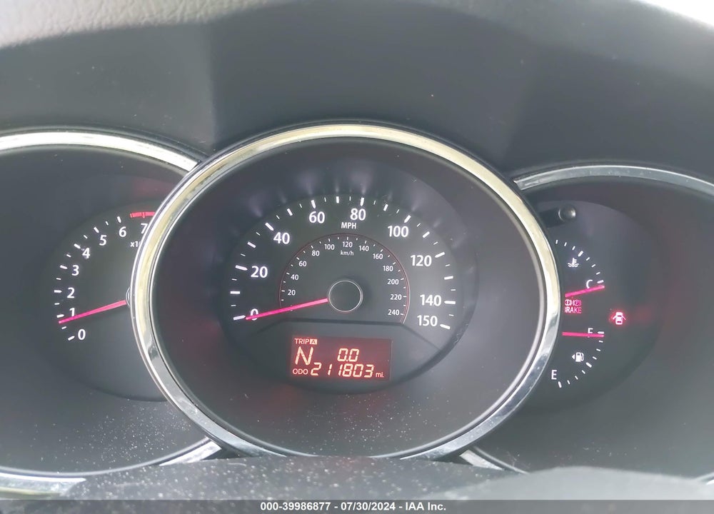 2012 KIA SORENTO LX VIN: 5XYKT4A13CG234307