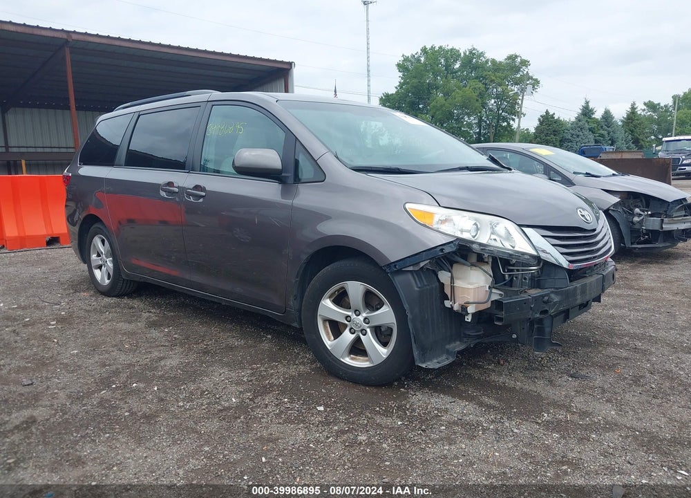 2016 TOYOTA SIENNA LE VIN: 5TDKK3DC2GS712400