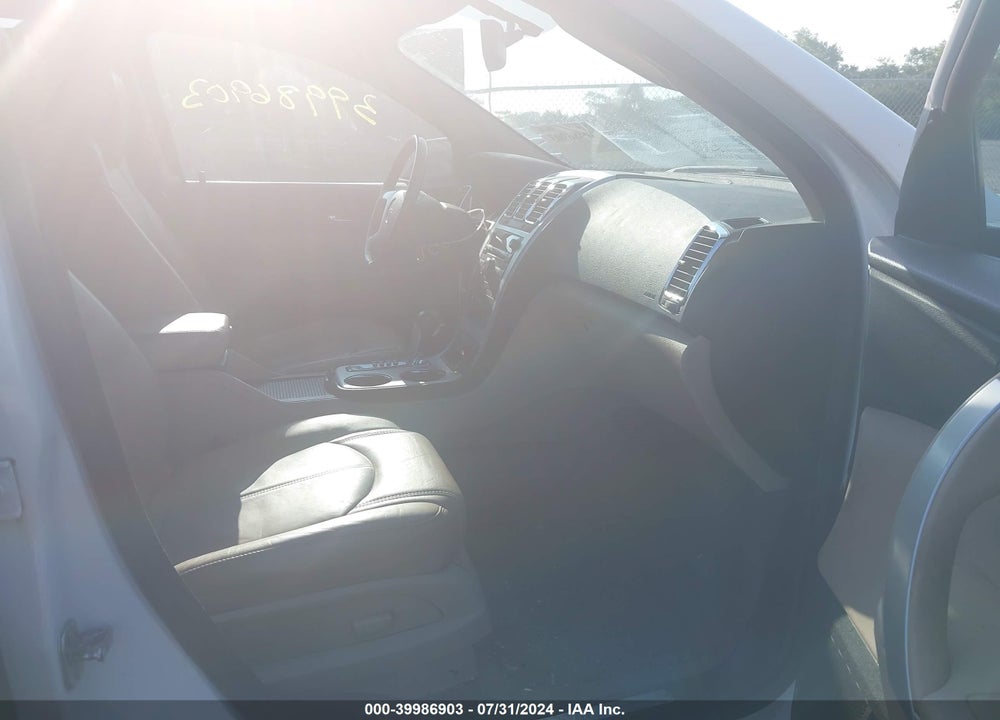 2011 GMC ACADIA SLT-1 VIN: 1GKKVRED1BJ339216