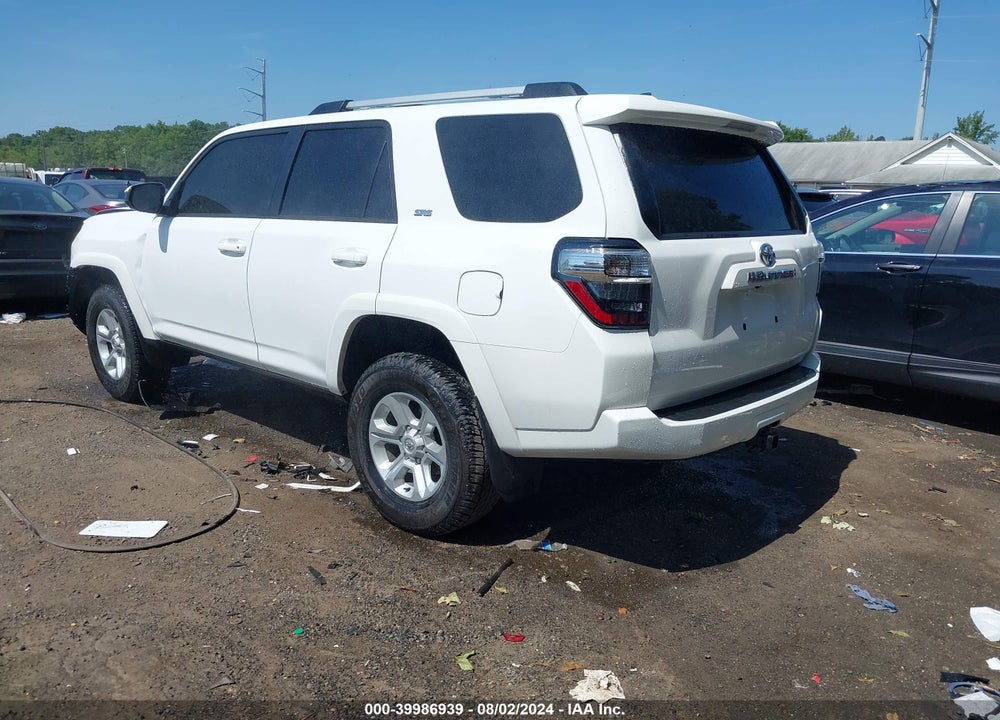 2024 TOYOTA 4RUNNER SR5 VIN: JTEMU5JR0R6262493