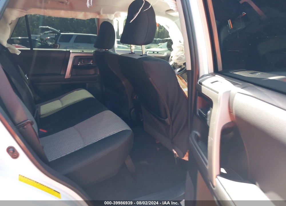 2024 TOYOTA 4RUNNER SR5 VIN: JTEMU5JR0R6262493