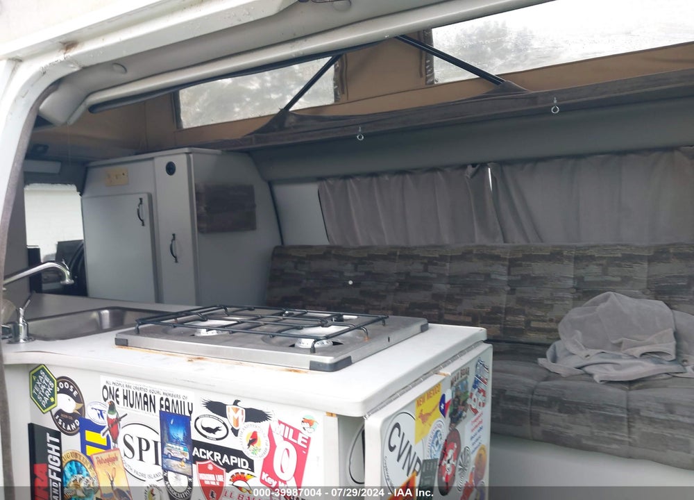 1996 DODGE RAM VAN B3500 VIN: 2B6KB31Y3TK101890