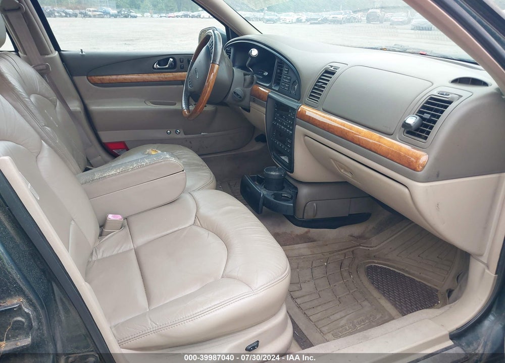 2002 LINCOLN CONTINENTAL VIN: 1LNHM97V32Y700396