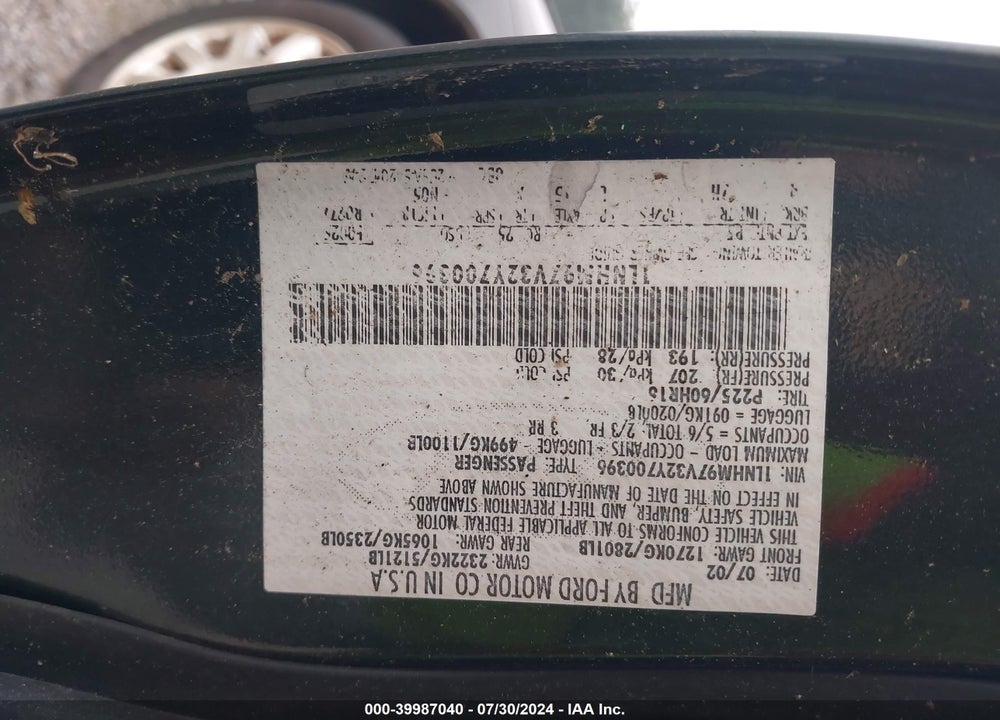 2002 LINCOLN CONTINENTAL VIN: 1LNHM97V32Y700396