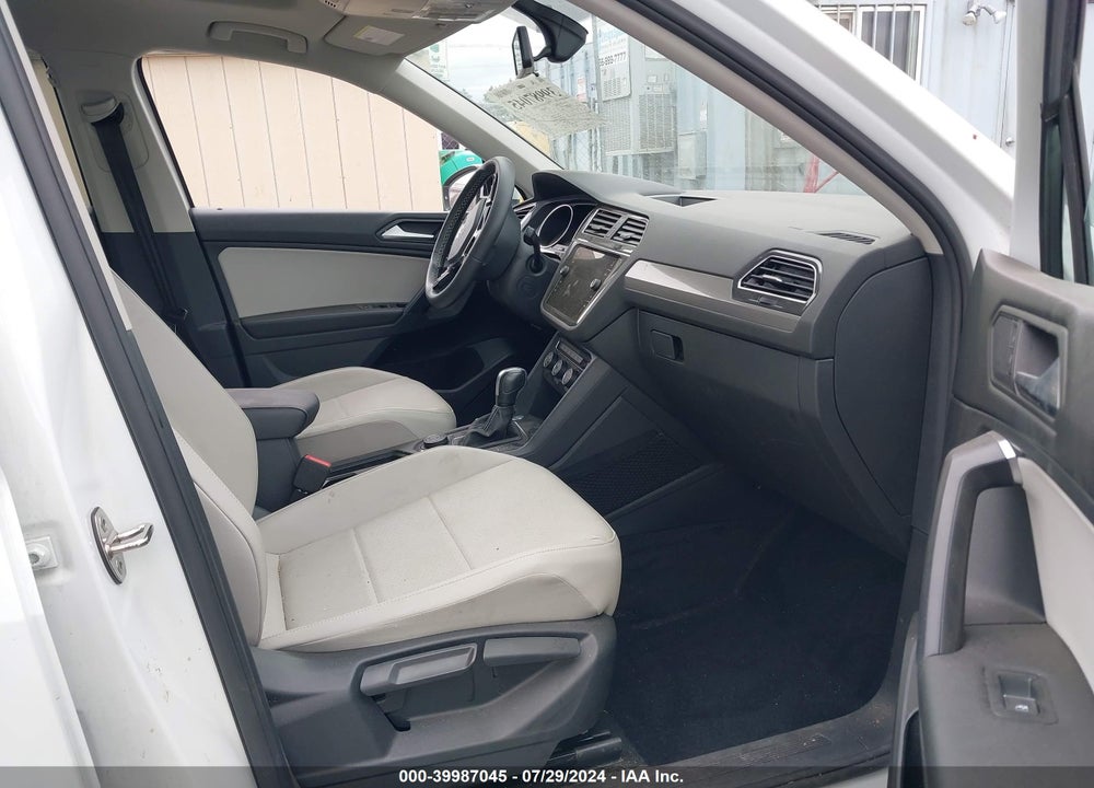 2021 VOLKSWAGEN TIGUAN VIN: 3VV2B7AX2MM026529