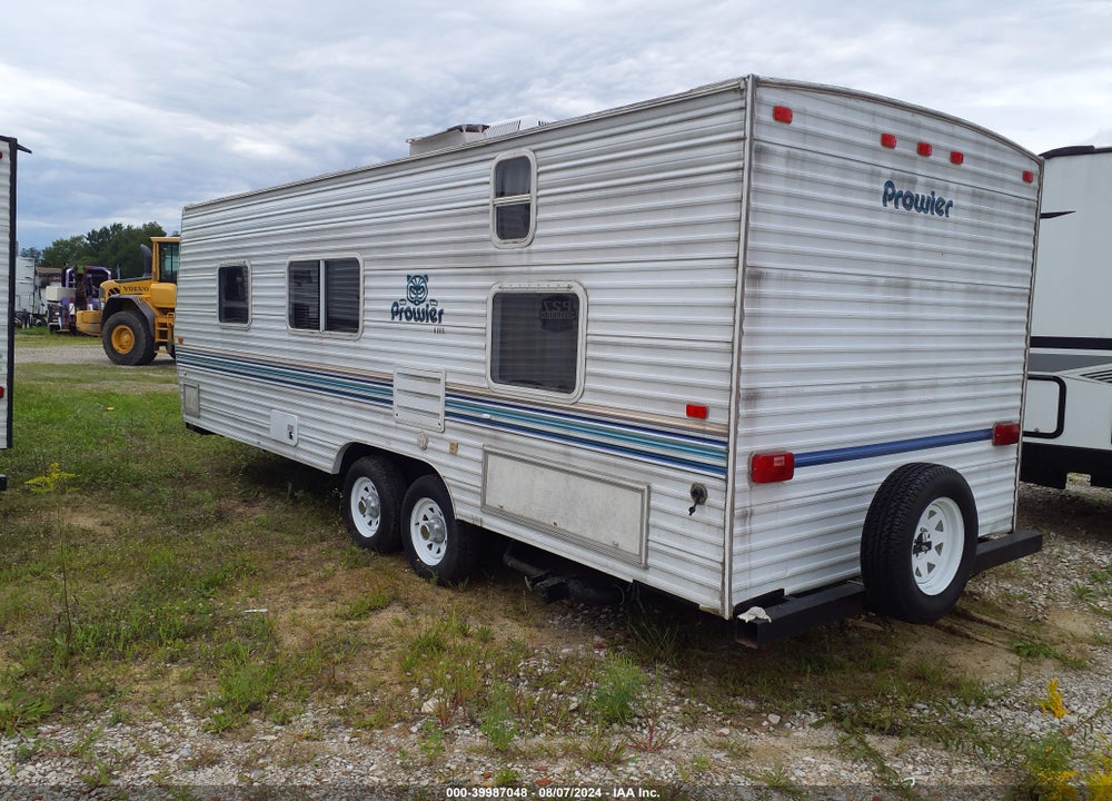 2003 FLEETWOOD TRAVEL TRAILER VIN: 1EC1Z252432805213