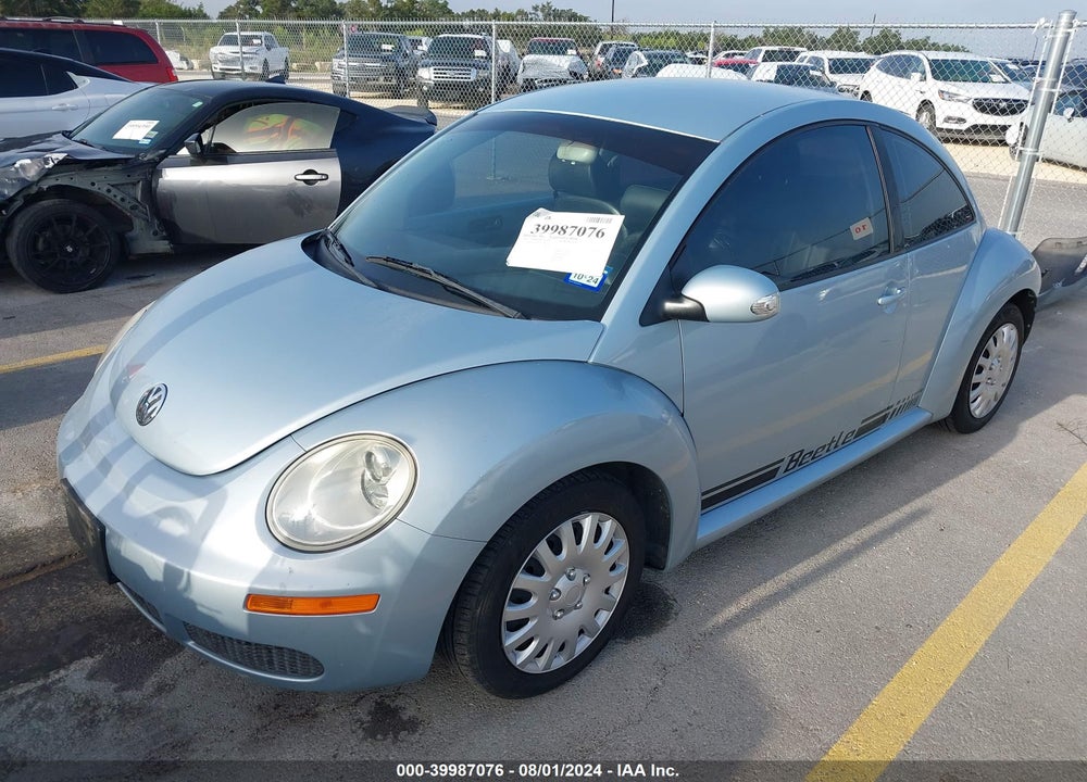 2010 VOLKSWAGEN NEW BEETLE 2.5L VIN: 3VWPG3AG8AM013811