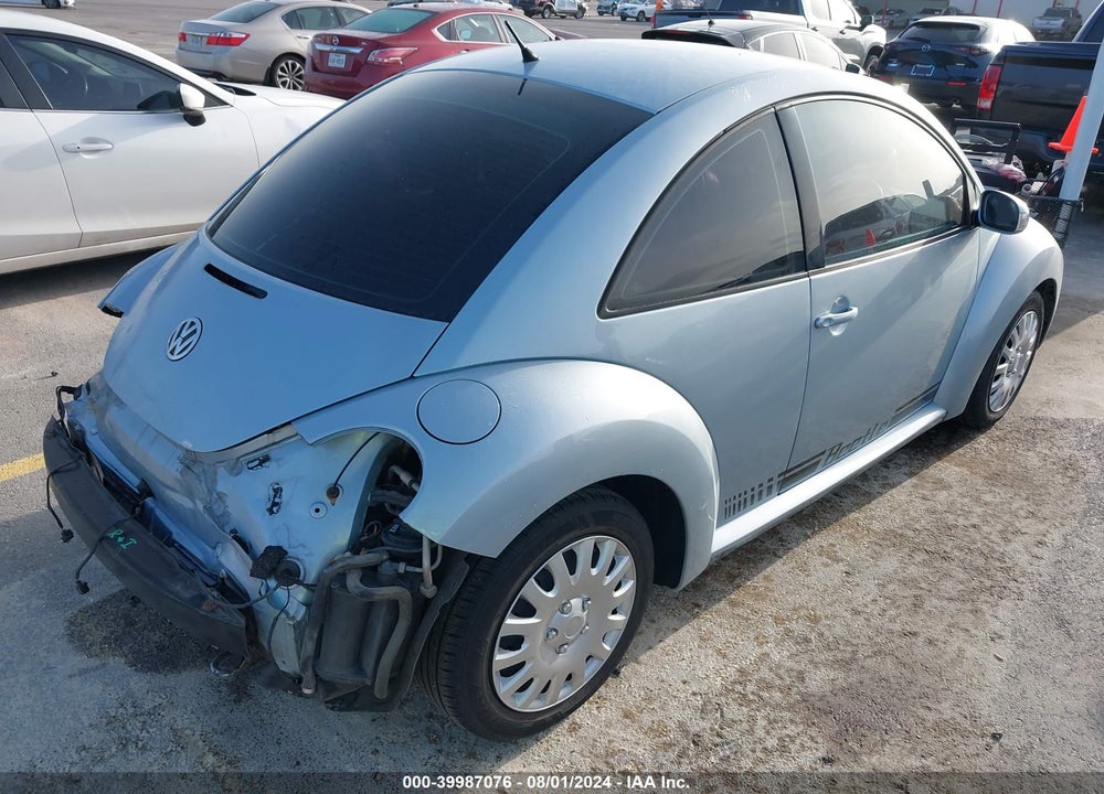 2010 VOLKSWAGEN NEW BEETLE 2.5L VIN: 3VWPG3AG8AM013811