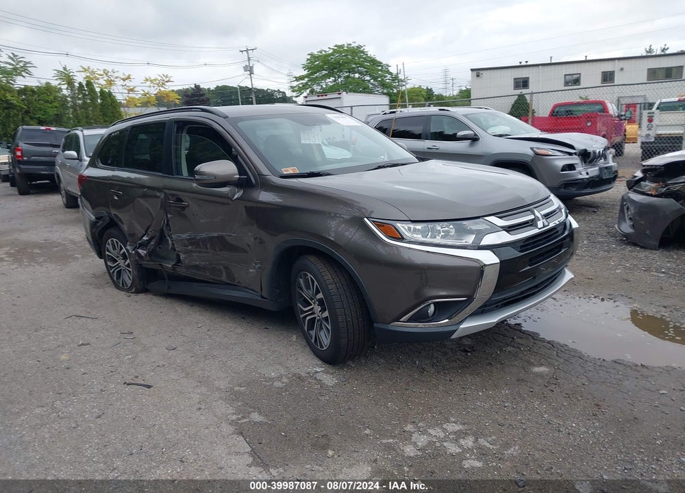 2016 MITSUBISHI OUTLANDER SEL VIN: JA4AD3A38GZ012139