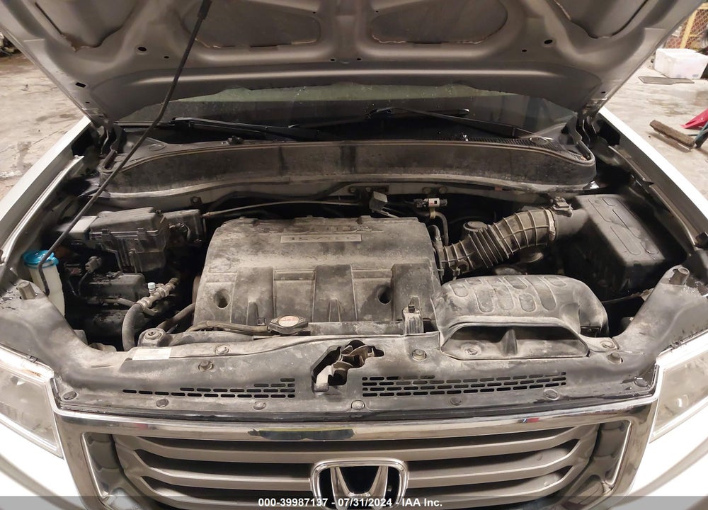 2013 HONDA RIDGELINE RTL VIN: 5FPYK1F58DB018315