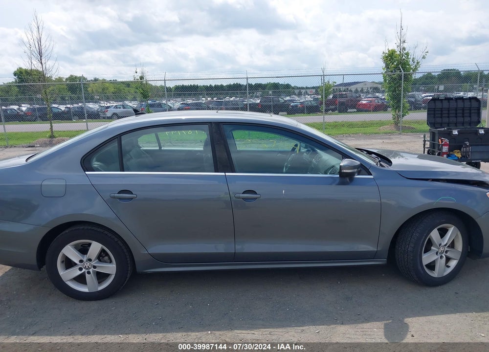 2013 VOLKSWAGEN JETTA 2.0L TDI VIN: 3VWLL7AJ5DM303778