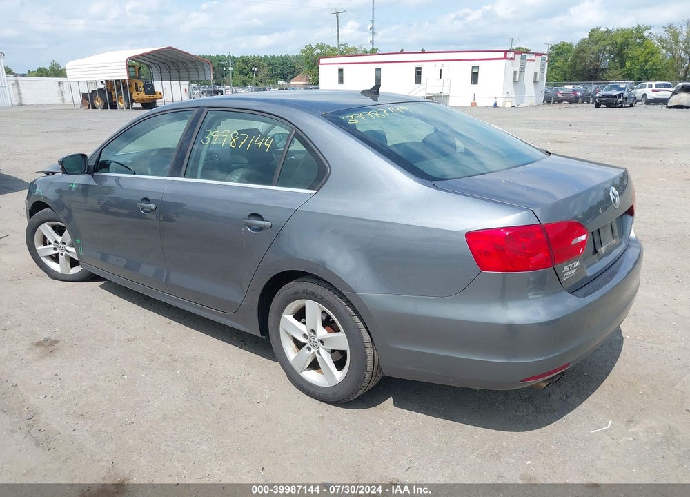 2013 VOLKSWAGEN JETTA 2.0L TDI VIN: 3VWLL7AJ5DM303778
