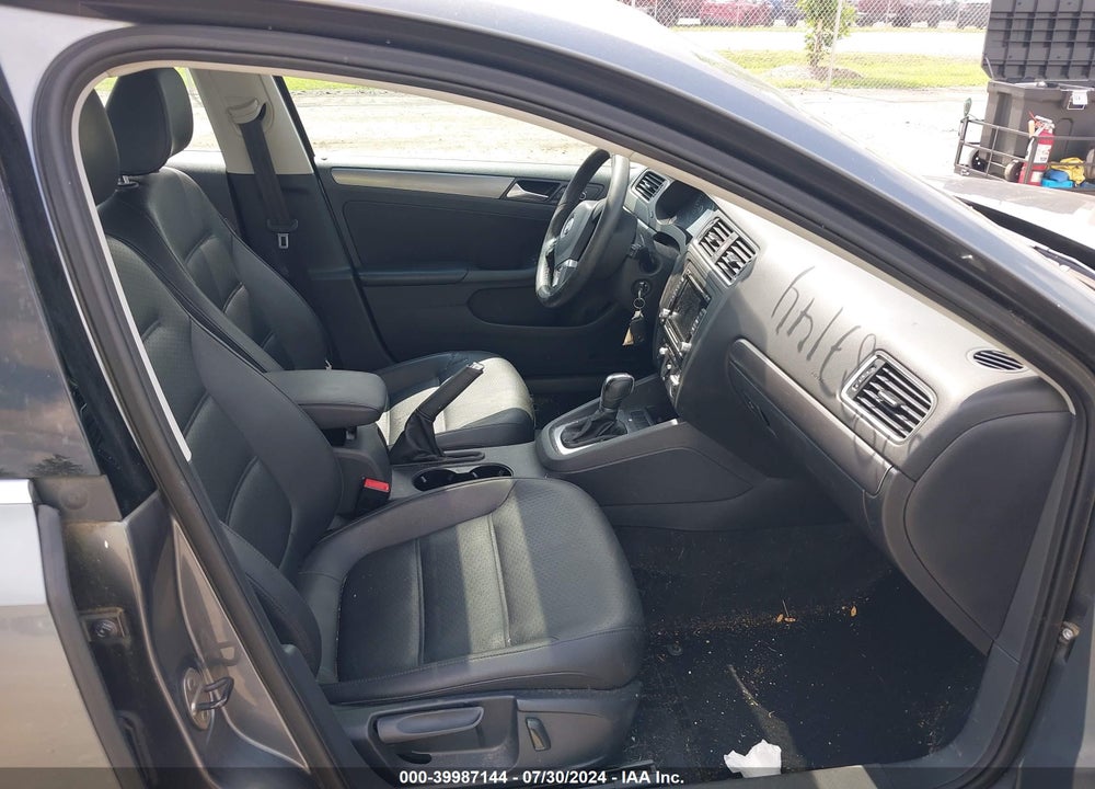 2013 VOLKSWAGEN JETTA 2.0L TDI VIN: 3VWLL7AJ5DM303778