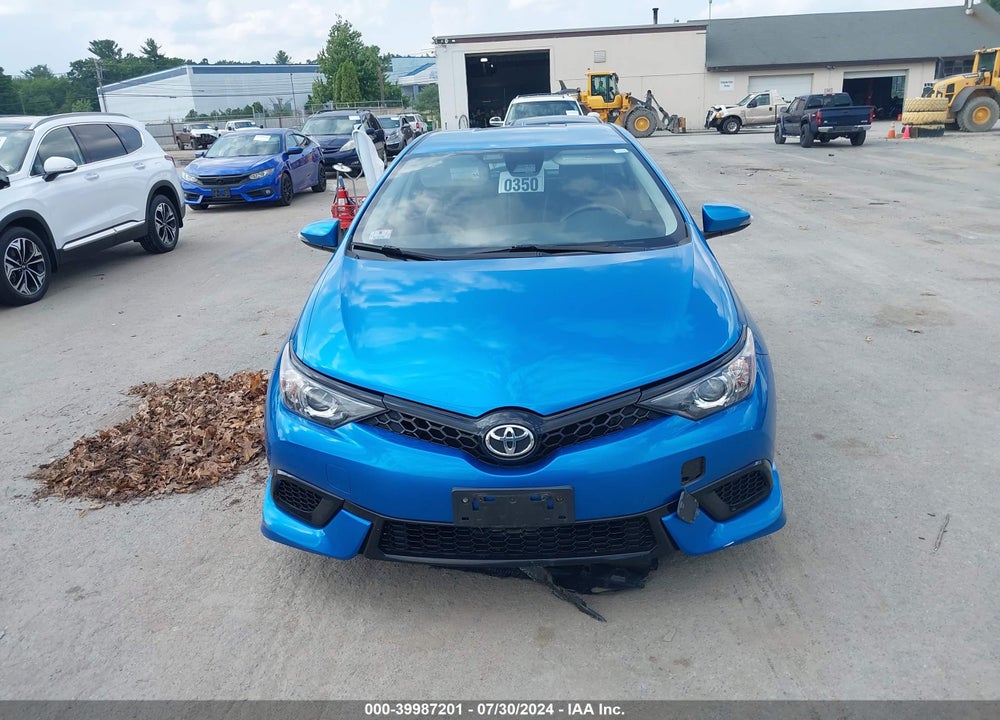 2018 TOYOTA COROLLA IM VIN: JTNKARJEXJJ561799