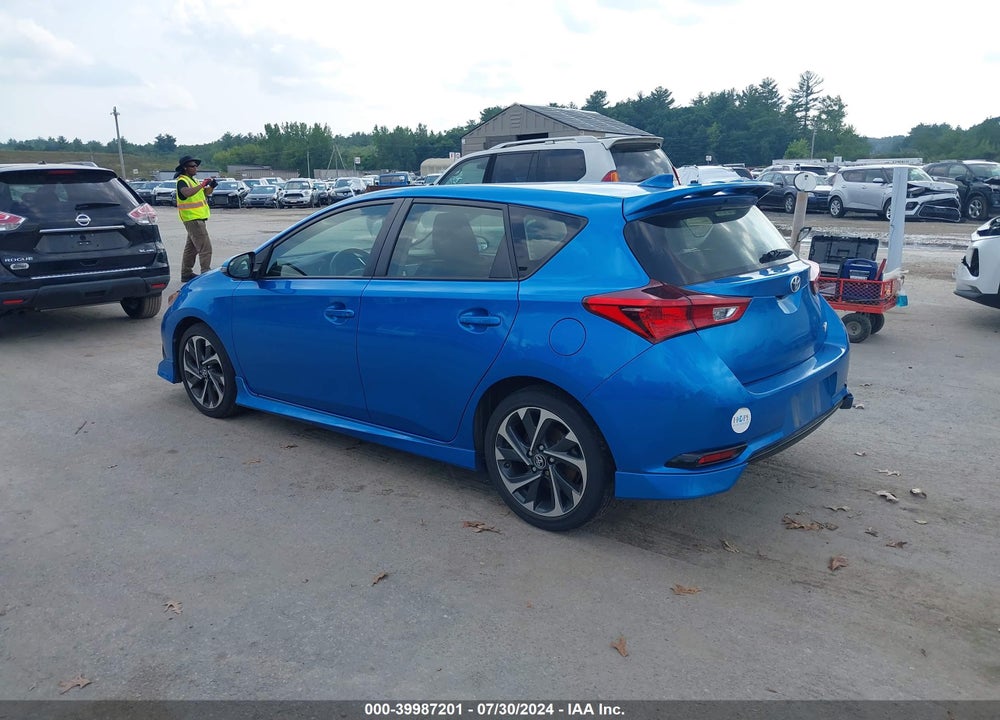 2018 TOYOTA COROLLA IM VIN: JTNKARJEXJJ561799