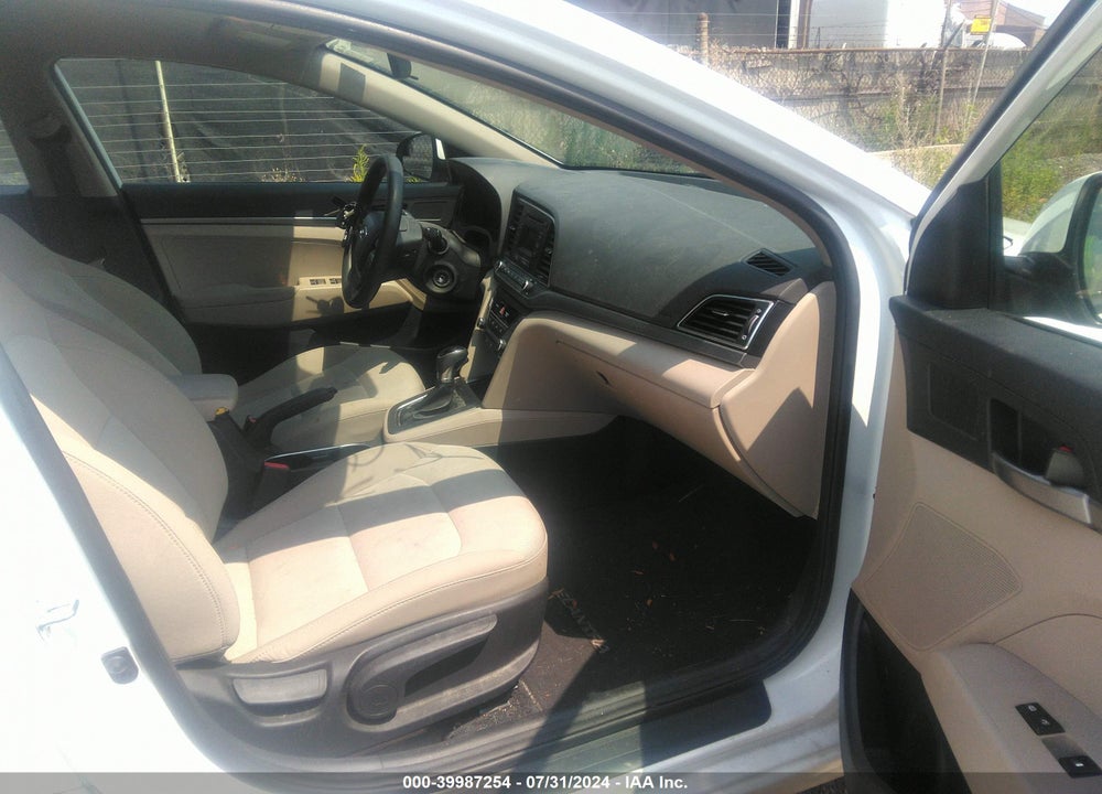 2018 HYUNDAI ELANTRA SE VIN: 5NPD74LFXJH233344