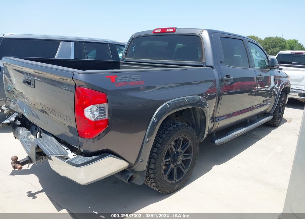 2018 TOYOTA TUNDRA 1794 5.7L V8/LIMITED 5.7L V8/PLATINUM 5.7L V8/SR5 5.7L V8 VIN: 5TFDW5F14JX767548