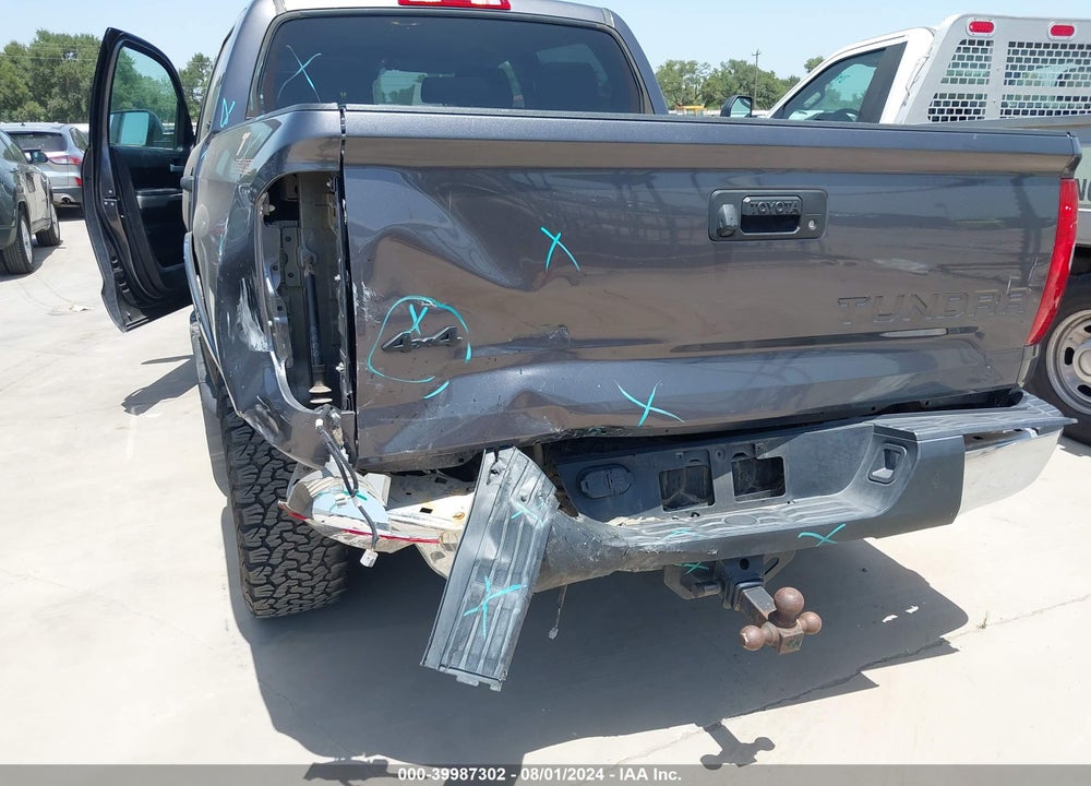 2018 TOYOTA TUNDRA 1794 5.7L V8/LIMITED 5.7L V8/PLATINUM 5.7L V8/SR5 5.7L V8 VIN: 5TFDW5F14JX767548