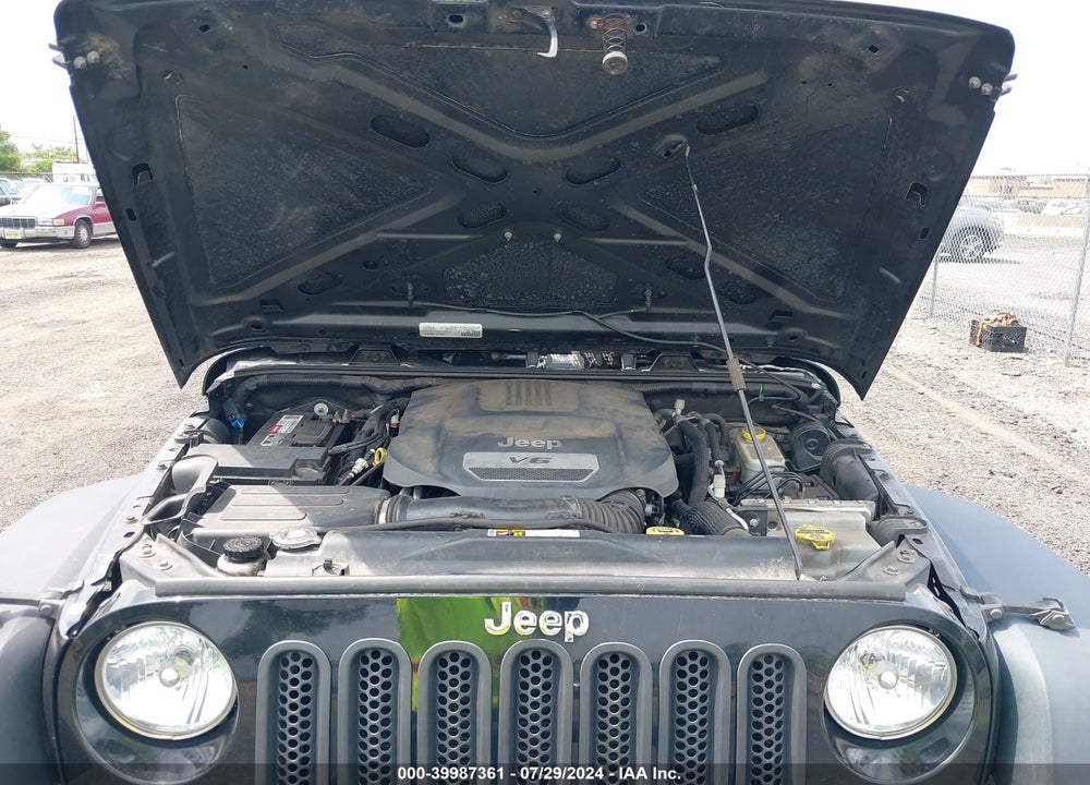 2015 JEEP WRANGLER UNLIMITED SPORT VIN: 1C4BJWDG3FL642266