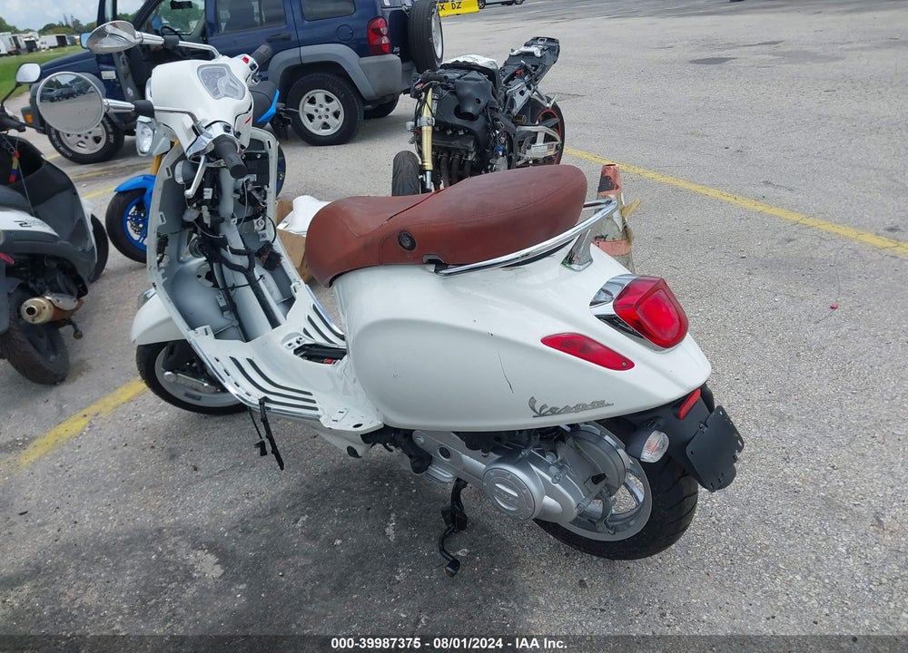 2023 VESPA PRIMAVERA/SPRINT 50 VIN: ZAPCA06B5P5107270