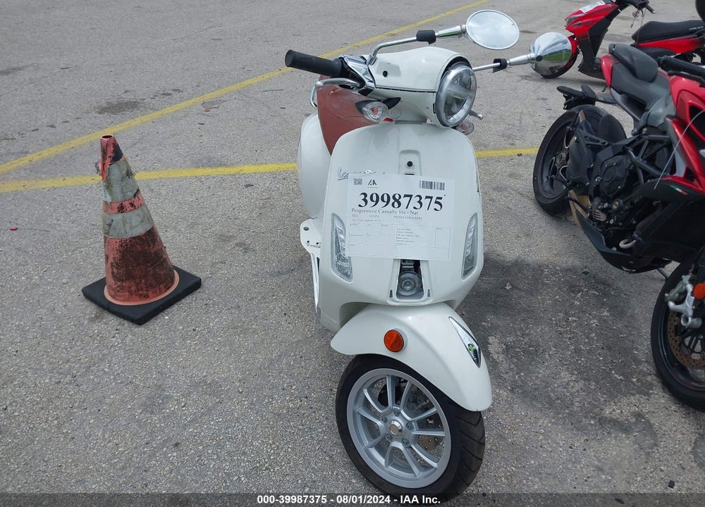 2023 VESPA PRIMAVERA/SPRINT 50 VIN: ZAPCA06B5P5107270