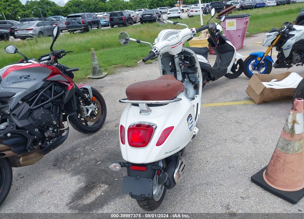 2023 VESPA PRIMAVERA/SPRINT 50 VIN: ZAPCA06B5P5107270