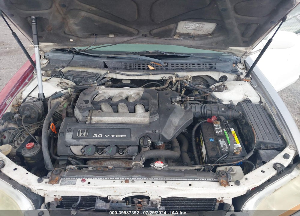 2001 HONDA ACCORD 3.0 EX VIN: 1HGCG225X1A031993