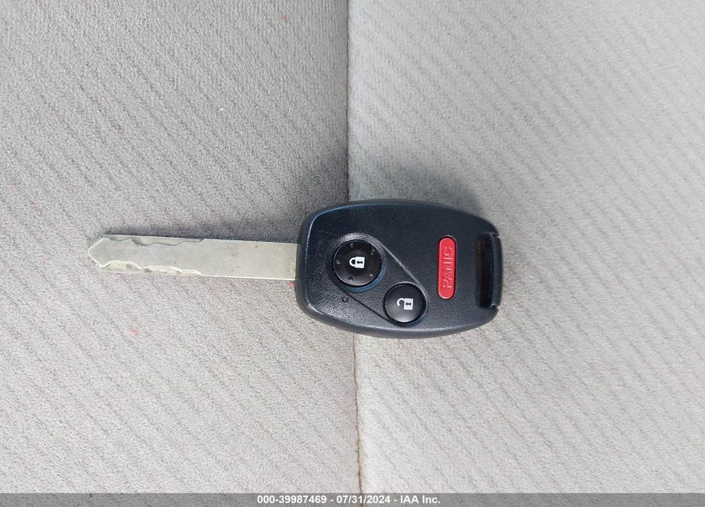 2011 HONDA CIVIC LX VIN: 19XFA1F59BE031936