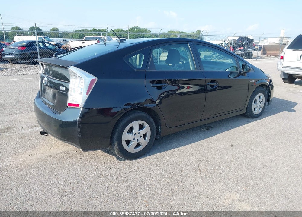 2011 TOYOTA PRIUS TWO VIN: JTDKN3DU6B1368673