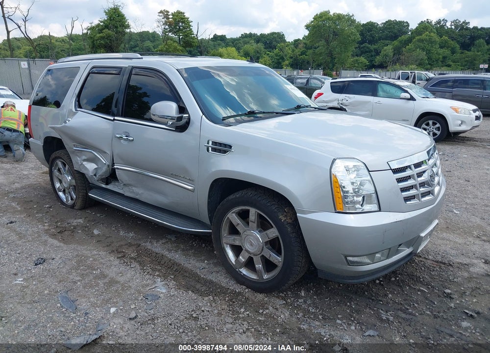 2011 CADILLAC ESCALADE LUXURY VIN: 1GYS4BEF5BR133464