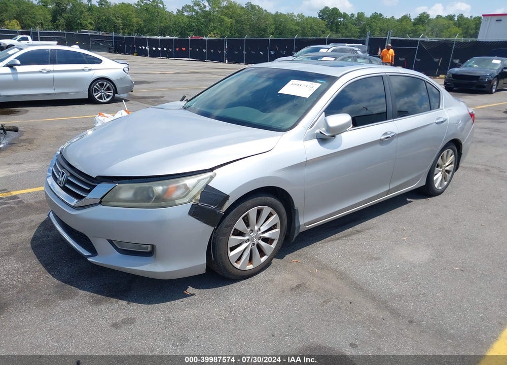 2013 HONDA ACCORD EX-L VIN: 1HGCR2F82DA136580